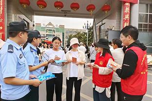 福登：没考虑过去别的地方踢球，为了感谢教练我要留在他身边